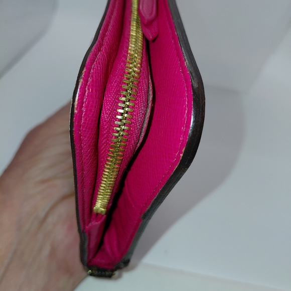 Louis Vuitton Monogram Insolite Wallet - Picture 9 of 10